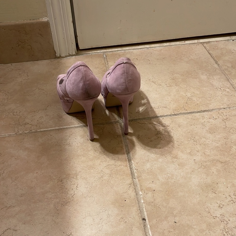 High heels - Picture 3 of 4